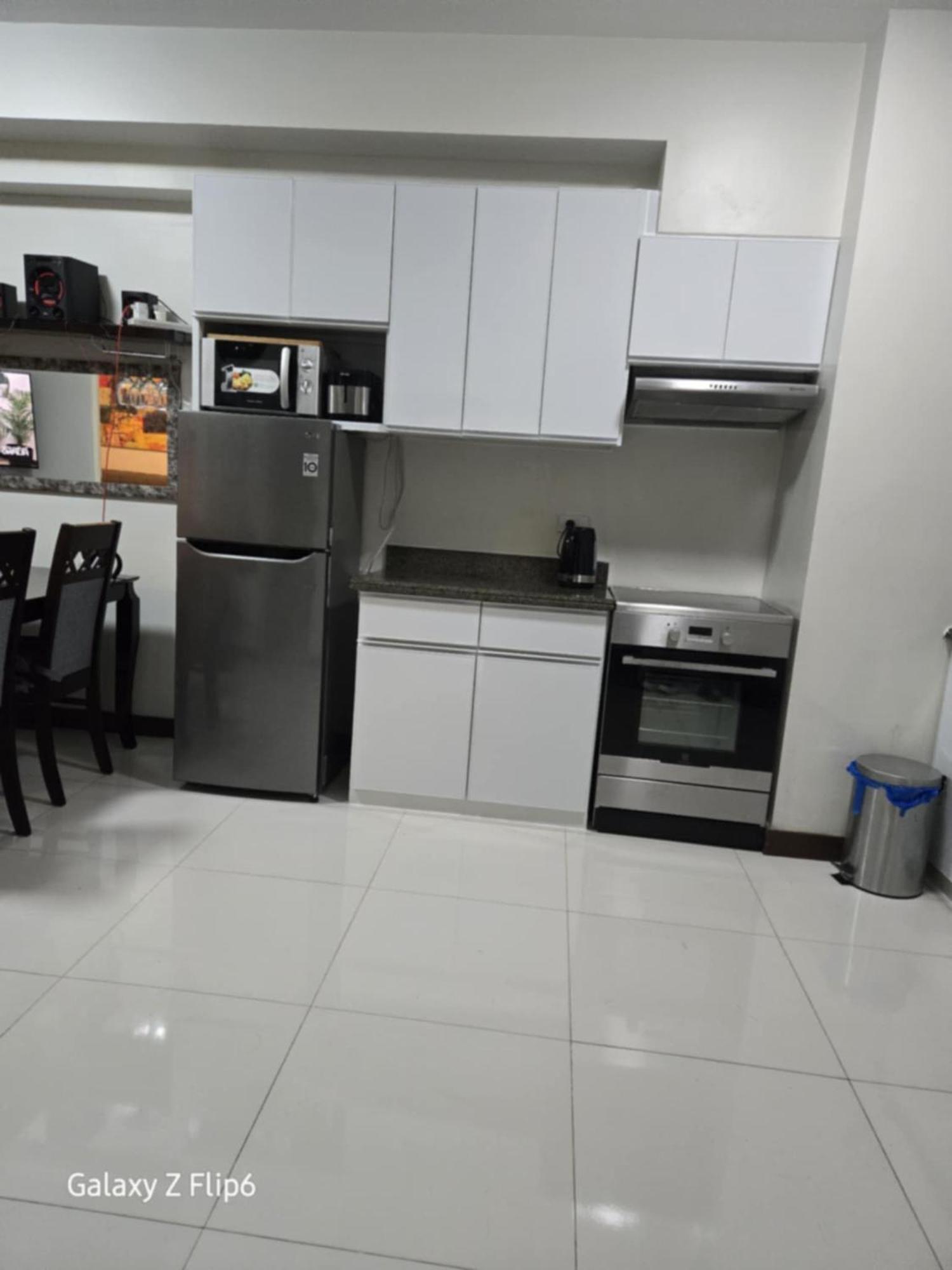 Brio Towers Condominuim Mandaluyong Exterior foto